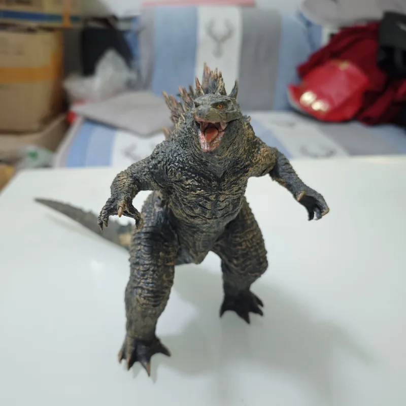 Ichiban Kuji Godzilla vs Kong Godzilla Figure – Approx. 20cm Tall and 40cm Long (Including Tail) Collectible Statue - Image 3