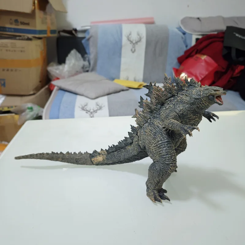 Ichiban Kuji Godzilla vs Kong Godzilla Figure – Approx. 20cm Tall and 40cm Long (Including Tail) Collectible Statue - Image 5